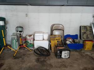lot 234 image: Collection of Garage Items
