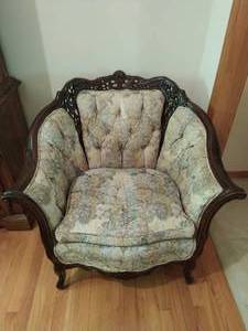 lot 2 image: Tufted Antique Floral Armchair