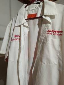 lot 128 image: Three Pieces Of Railway Clothing