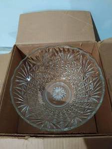 lot 142 image: Collection Of Crystal And Glassware