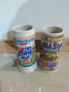 lot 170 image: Two Old-style Steines