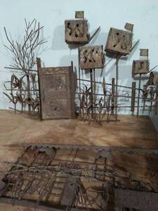 lot 362 image: Fence Art