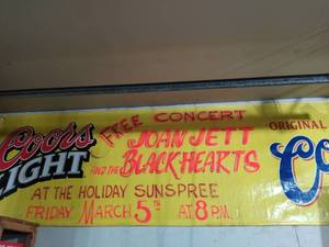 lot 370 image: Coors Light Banner