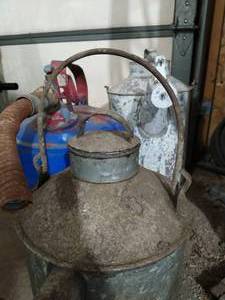 lot 377 image: Three Vintage Oil Cans