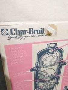 lot 379 image: Char-Broil H20 Smoker