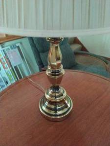 lot 419 image: Brass Table Lamp