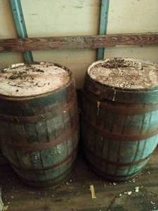 lot 425 image: Two Wood Barrels