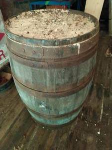 lot 426 image: Wood Barrel