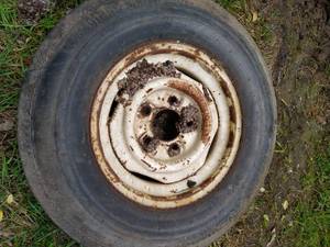 lot 427 image: Collection Of Rims And Tires