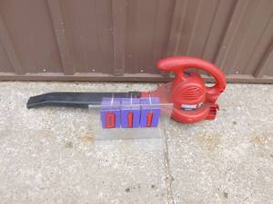 Troy Bilt 110 volt blower. Lightly used Tested & works. As shown.