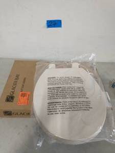 GLACIER BAY Round Slow Closed Front Toilet Seat with Quick Release Hinges in Biscuit