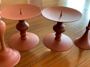 lot 26 image: Decorative Metal Candleholders