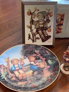lot 25 image: Hummel Collectibles