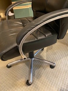 lot 94 image: Office Chair
