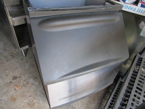 Ice Bin