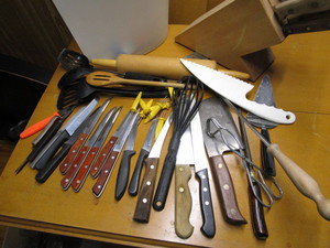 Kitchen Knives & Utensils
