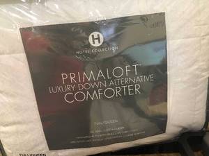 lot 107 image: Hotel Collection Primaloft Hi Loft Down Alternative All Season Queen Comforter, NEW