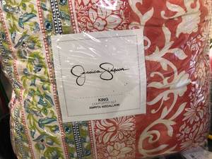 lot 111 image: Jessica Simpson Amrita Medallion King Comforter Set, NEW