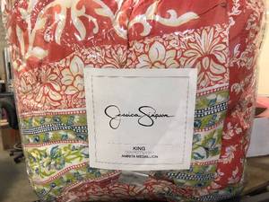 lot 122 image: Jessica Simpson Amrita Medallion King Comforter Set, NEW