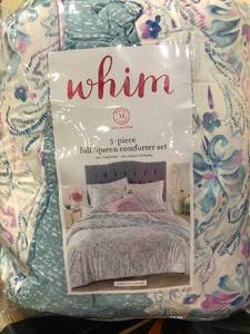 lot 129 image: Whim by Martha Stewart Collection 3-Pc. Watercolor Damask-Print FullQueen Comforter Set, NEW