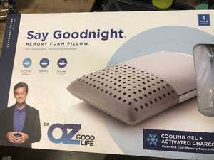 lot 137 image: Dr. Oz Good Life Say Goodnight Memory Foam Pillow, StandardQueen, OZGLSSMPVGB, NEW