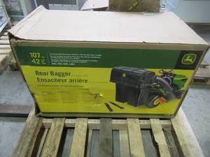 lot 64 image: John Deere 42 in. Twin Bagger for 100 Series Tractors BUC10284