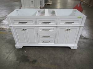 lot 414 image: Pegasus Bristol 60 in. Vanity in White PEBRISTOL60W