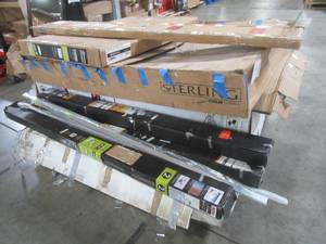 lot 106 image: WHOLESALE MIXED PALLET OF MISCELLANEOUS BATHSHOWER WALLS AND MORE