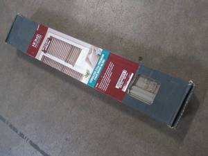 lot 600 image: Home Decorators Collection 36 W x 64 H Cordless Faux Wood Blinds (2 12 Slats) With Valance In Gray, 1002 409 517.