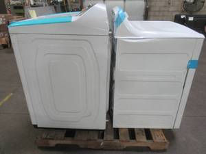 lot 228 image: WHOLESALE MIXED PALLET OF MISCELLANEOUS APPLIANCES,  NEEDING REPAIRDAMAGED - FOR PARTS OR RESTORE