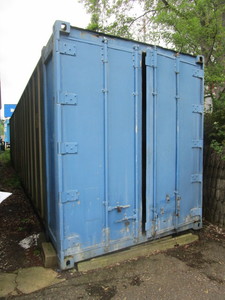 lot 122 image: STORAGE CONTAINER