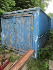 lot 123 image: STORAGE CONTAINER