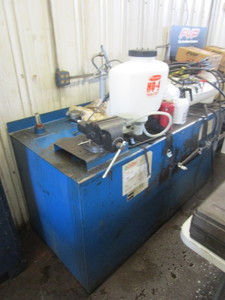 lot 125 image: FLUID STORAGE CONTAINER W 2 TANKS