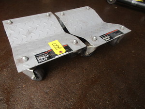 lot 227 image: PITTSBURGH VEHICLE DOLLIES