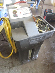 lot 236 image: TRANSMISSION FLUSH AND FILL MACHINE
