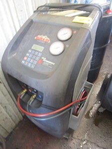 lot 241 image: FLO-DYNAMICS AUTOMOTIVE RECYCLE AND CHARGE SYSTEM