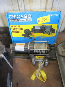 lot 251 image: CHICAGO ELECTRIC WINCH
