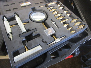 lot 255 image: PITTSBURGH FUEL INJECTION PRESSURE TEST TEST KIT