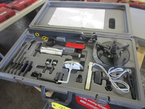 lot 256 image: CHRYSLER MASTER CAM TOOL SET