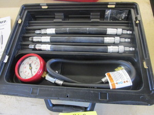 lot 269 image: SNAP-ON AUTOMOTIVE COMPRESSION GAUGE SET