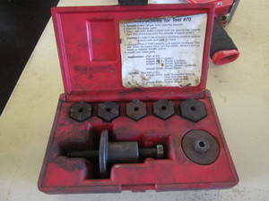 lot 275 image: BRAKE CALIPER TOOL #70
