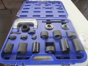 lot 289 image: ASTRO BALL JOINT PRESS SERVICE TOOL AND MASTER ADAPTER SET