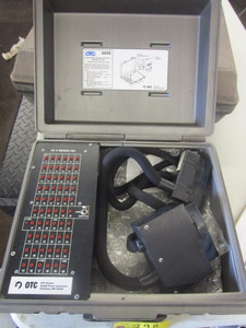 lot 298 image: NAA BALKAMP FORD BREAKOUT BOX