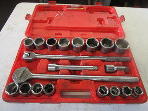 lot 336 image: MIT JUMBO SOCKET SET