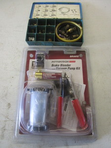 lot 337 image: MASTER CYLINDER BENCH BLEED KIT AND  A BRAKE BLEEDER AND VACUUM PUMP KIT
