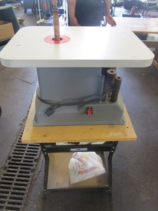 lot 349 image: RYOBI OSCILLATING SANDER MOUNTED TO A TABLE