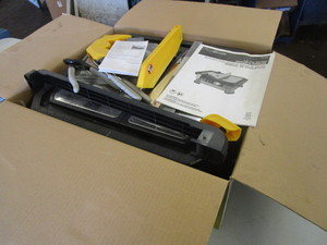 lot 366 image: FLOR CRAFT WET TILE 7 SAW