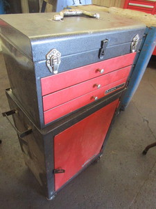 lot 369 image: ALLTRADE 2 PC ROLLING TOOL BOX
