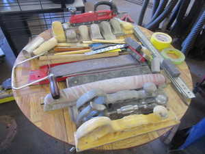 lot 396 image: INGERSOLL RAND STRAIGHT LINE AIR SANDER AND OTHER ASSORTED SANDING PRODUCTS