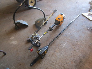 lot 417 image: POULAN PRO GAS POLE PRUNER WITH ATTACHMENTS